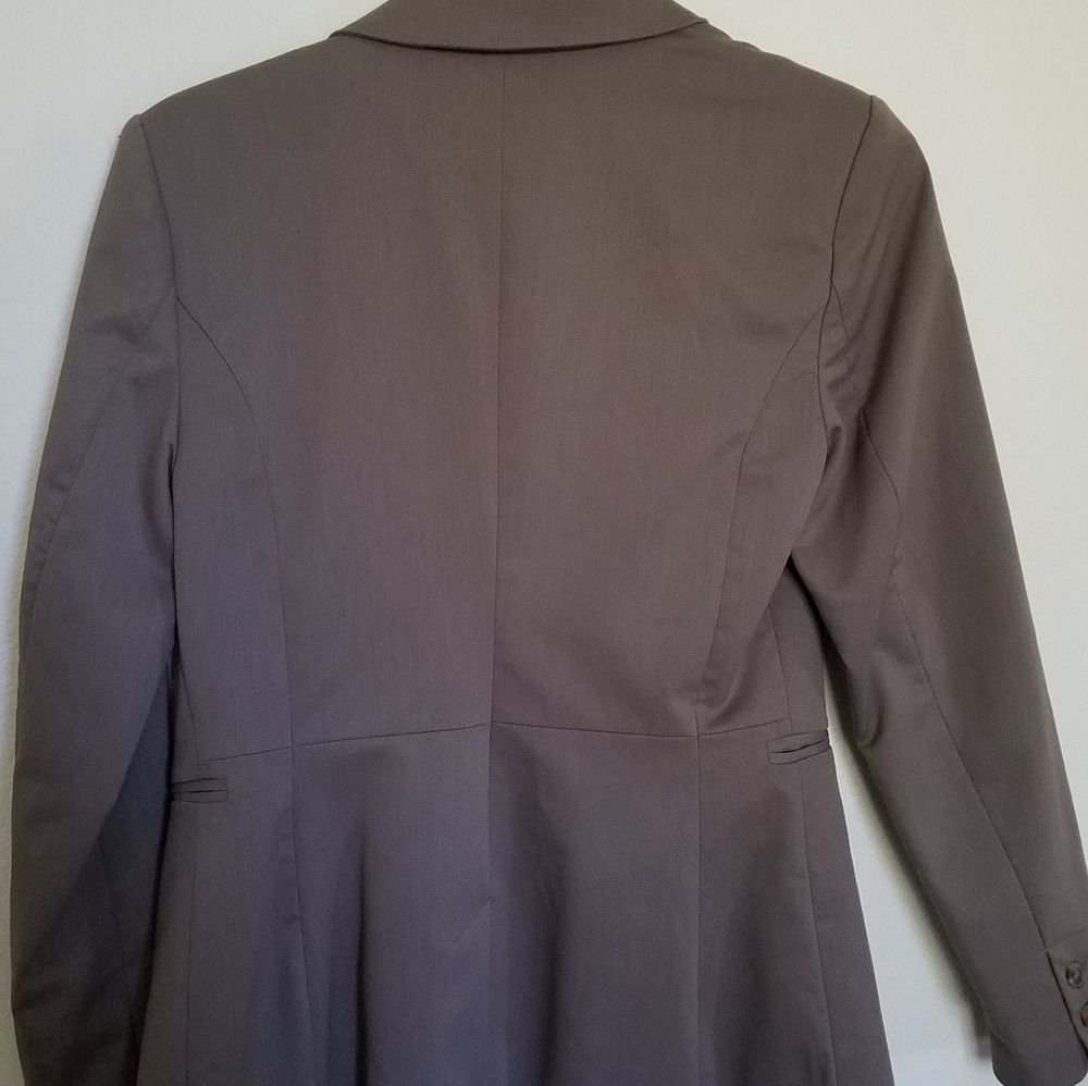 Blazer - Picture 3 of 4
